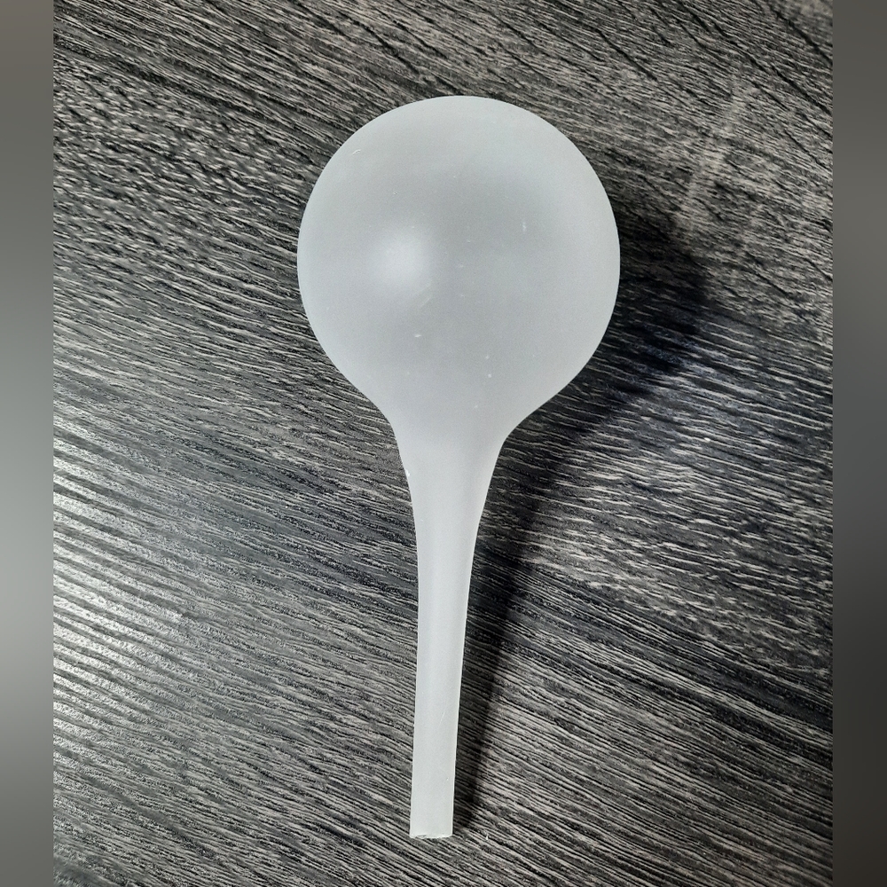 OUI Glass Self Watering Plant Spikes NWT - Picture 2 of 8